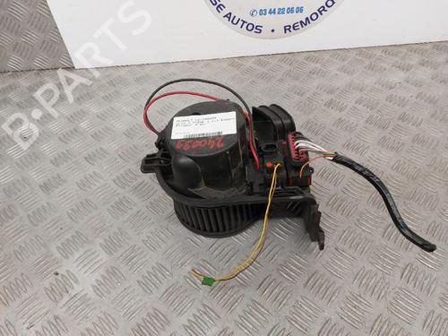 Used Heater blower motor Heater blower motor RENAULT CLIO II (BB_, CB_) 1.2 (BB0A, BB0F, BB10, BB1K, BB28, BB2D, BB2H, CB0A,... (58 hp) 23659548 23659548