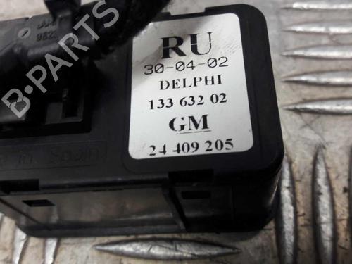 Used Left front window switch Left front window switch OPEL CORSA C (X01) 1.0 (F08, F68) (58 hp) 23735485 23735485
