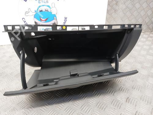 Used Glove box Glove box RENAULT CLIO III (BR0/1, CR0/1) 1.5 dCi (BR17, CR17) (86 hp) 23745271 23745271