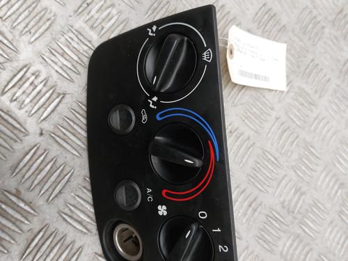 Airco bedieningspaneel FORD FIESTA IV (JA_, JB_) 1.25 i 16V | BP30590270I5