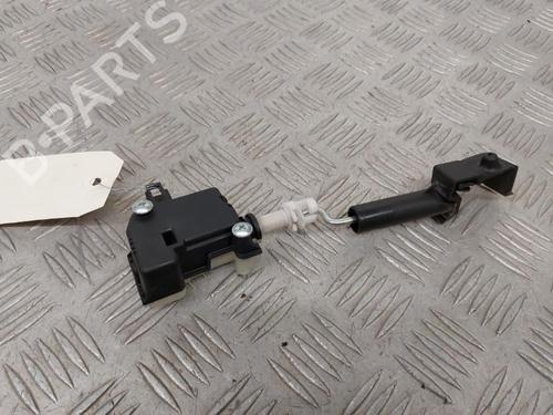 Used Fuel door actuator VW TOURAN (1T1, 1T2) 1.9 TDI (105 hp) 23744785