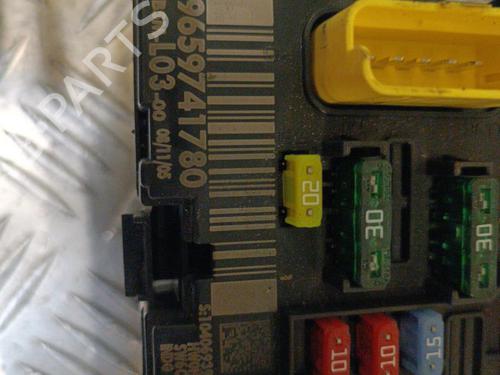 Used Fuse box Fuse box 23657280 23657280