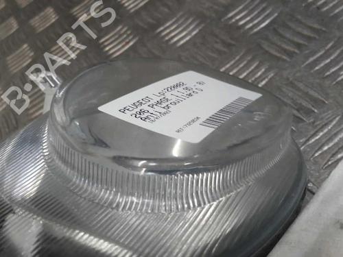 Højre foran tåkelykt PEUGEOT 206 Hatchback (2A/C) 1.9 D (69 hp) 23658482