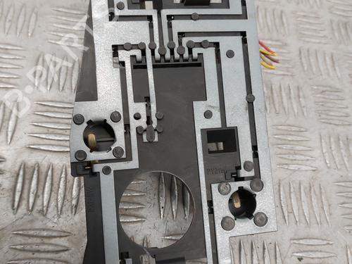 Used Lamp holder PEUGEOT 306 Hatchback (7A, 7C, N3, N5) 2.0 HDI 90 (90 hp) 29520284