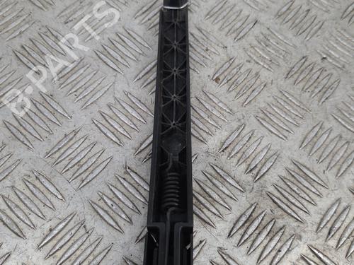 rear-windshield-wiper-arm-opel-antara-a-l07-2006-2007-2008-2009-2010-2011-2012-2013-2014-2015-2016-2017-31351775 main image