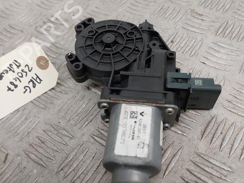 Used Left rear window motor Left rear window motor RENAULT MEGANE IV Hatchback (B9A/M/N_) 1.6 dCi 130 (B9A4) (130 hp) 31060351 31060351