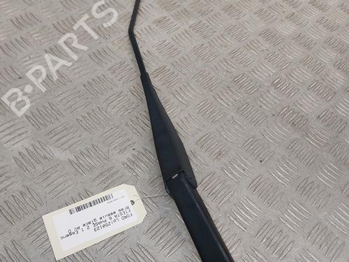 Used Front windshield wiper arm FORD FIESTA VI (CB1, CCN) 1.0 EcoBoost (100 hp) 25052026