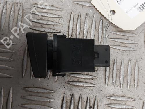 Switch HYUNDAI TUCSON (JM) 2.0 CRDi All-wheel Drive | BP31625086I30