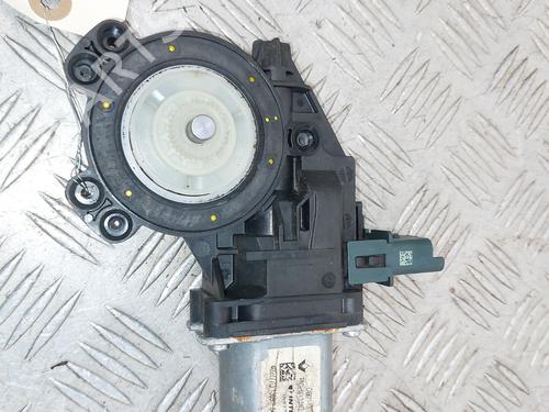 Rudehejsemotor forskærm højre RENAULT MEGANE IV Hatchback (B9A/M/N_) 1.6 dCi 130 (B9A4) (130 hp) 31074976