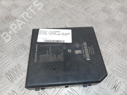 Used Fuse box RENAULT MEGANE IV Hatchback (B9A/M/N_) 1.6 dCi 130 (B9A4) (130 hp) 31067490