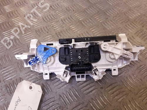 climate-control-renault-twingo-ii-cn0_-2007-23726936 main image