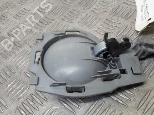 Used Front right interior door handle Front right interior door handle 23658524 23658524