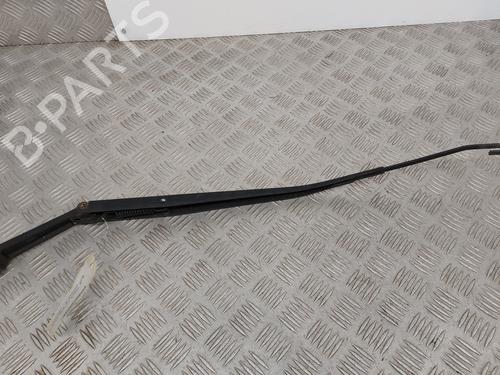 Used Front windshield wiper arm HYUNDAI TUCSON (JM) 2.0 CRDi All-wheel Drive (113 hp) 31625073