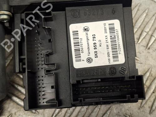 Left front window motor VW GOLF VI (5K1) | BP37482170E21 - Image 3