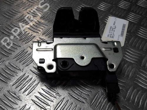 Used Tailgate lock OPEL ASTRA H Estate (A04) 1.7 CDTI (L35) (101 hp) 24851815