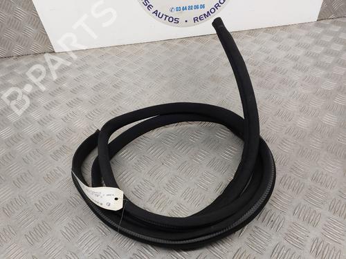 rubber-door-seal-mercedes-benz-c-class-t-model-s202-1996-1997-1998-1999-2000-2001-23735942 main image