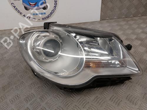 Used Right headlight VW POLO (9N_, 9A_) 1.4 TDI (70 hp) 23748065
