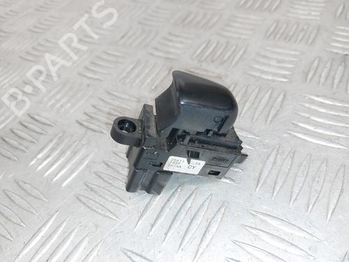 Used Right rear window switch NISSAN JUKE (F15) 1.6 (117 hp) 28622737