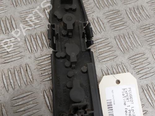 Lamp holder PEUGEOT EXPERT Van (222) 1.9 TD | BP23659883L10 