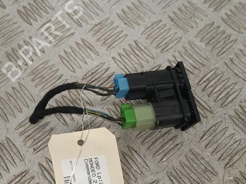 Used Switch Switch FORD MONDEO III Turnier (BWY) 1.8 16V (110 hp) 32404545 32404545