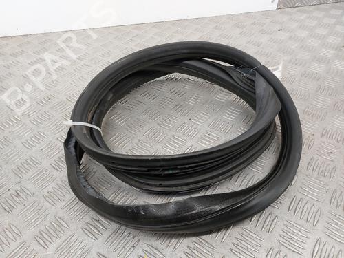 rubber-door-seal-toyota-aygo-_b1_-2005-2006-2007-2008-2009-2010-2011-2012-2013-2014-32684566 main image