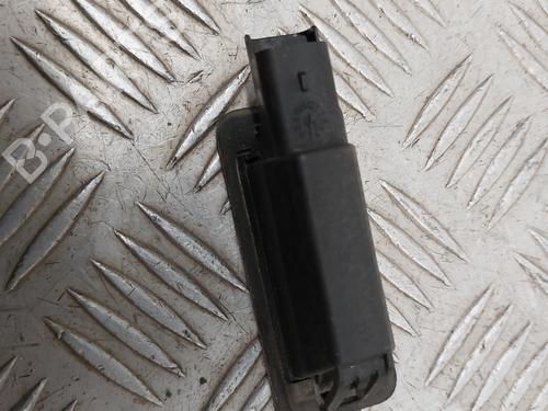 Licence plate light PEUGEOT 208 I (CA_, CC_) 1.2 VTI 82 | BP29915496I40