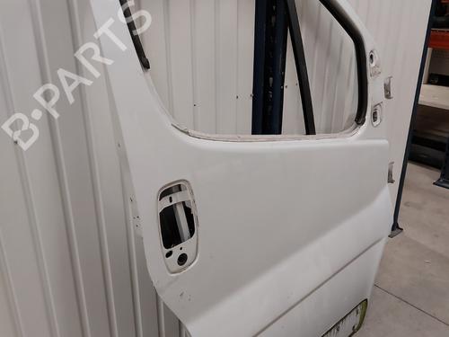 Used Right front door Right front door RENAULT TRAFIC II Bus (JL) 2.0 dCi 90 (JL00, JL01, JL0H, JL0M, JL0P, JL0S) (90 hp) 23713513 23713513