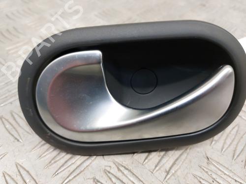 Used Rear left interior door handle RENAULT CLIO III (BR0/1, CR0/1) 1.5 dCi (BR17, CR17) (86 hp) 23745246