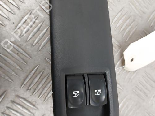 Used Left front window switch RENAULT CLIO III (BR0/1, CR0/1) 1.5 dCi (C/BR0G, C/BR1G) (68 hp) 23660149