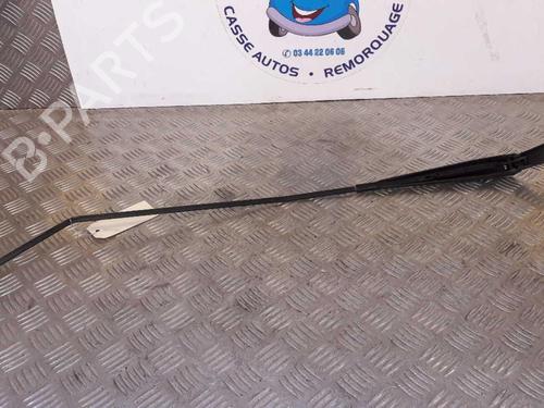 front-windshield-wiper-arm-renault-zoe-bfm_-2012-23723887 main image