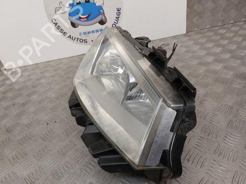 Right headlight RENAULT MEGANE II Saloon (LM0/1_) 1.9 dCi (LM0G, LM1G, LM2C) | BP23745745C29