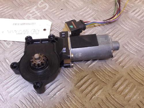 Right front window motor VOLVO S60 I (384) D5 | BP23733714E20 - Image 3