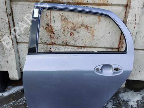 Dør venstre bagtil TOYOTA YARIS (_P9_) 1.4 D-4D (NLP90_, NLP90R) (90 hp) 31753849