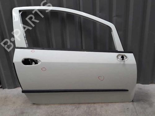 Used Right front door FIAT GRANDE PUNTO (199_) 1.3 D Multijet (75 hp) 23726369