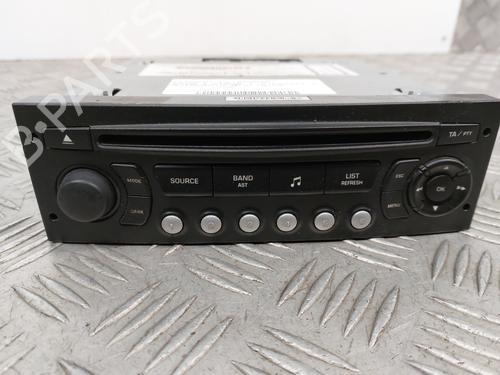 Used Radio PEUGEOT 5008 (0U_, 0E_) 2.0 HDi 150 / BlueHDi 150 (150 hp) 31210077