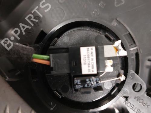 speaker-citroen-c4-cactus-2014-23746685 main image