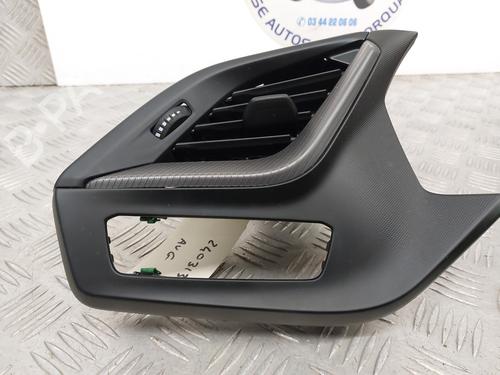 Used Air vent Air vent BMW 1 (F40) 116 d (116 hp) 23747485 23747485