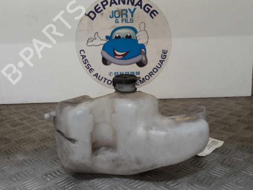 Used Windscreen washer tank Windscreen washer tank RENAULT RAPID Box Body/MPV (F40_, G40_) 1.1 (48 hp) 23716353 23716353
