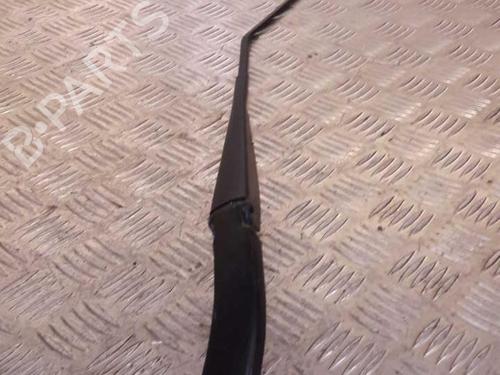 front-windshield-wiper-arm-renault-captur-i-j5_-h5_-2013-23656302 main image