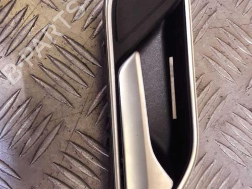 Used Rear right interior door handle AUDI A3 Sportback (8VA, 8VF) 2.0 TDI (150 hp) 23726427