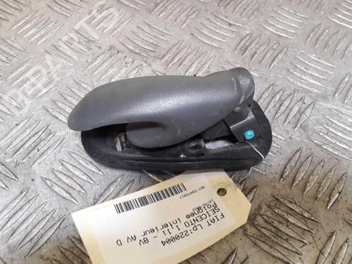 Used Front right interior door handle FIAT SEICENTO / 600 (187_) 1.1 (187AXB, 187AXB1A, 187AXC1A02) (54 hp) 23725320