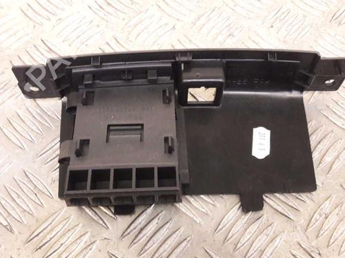 Used Card reader Card reader PEUGEOT 207 (WA_, WC_) 1.4 HDi (68 hp) 24852219 24852219