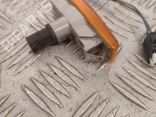 Used Right front indicator Right front indicator BMW 5 (E39) 525 tds (143 hp) 23744425 23744425