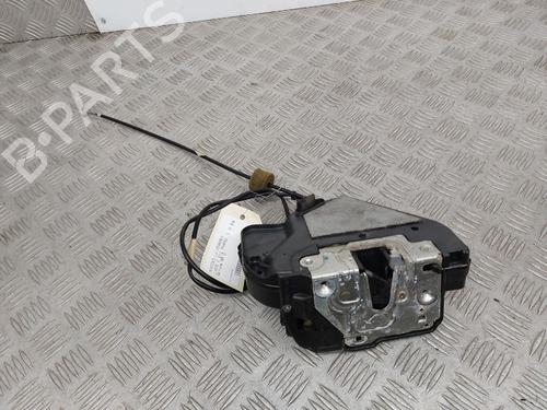 Højre bagtil lås MERCEDES-BENZ E-CLASS (W211) E 500 (211.070) (306 hp) 32135263