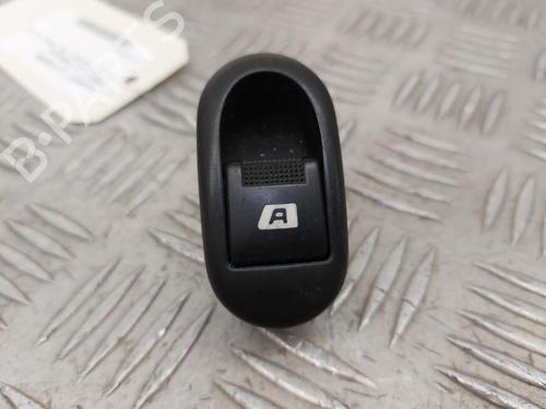 Used Right front window switch PEUGEOT 1007 (KM_) 1.6 16V (109 hp) 23743751