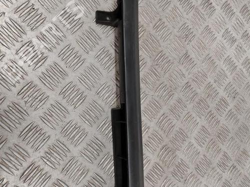 Used Interior roof handle Interior roof handle FIAT UNO (146_, 158_) 1.0 (146E) (42 hp) 23737715 23737715