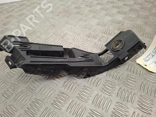 Used Rear bumper bracket Rear bumper bracket 39425741 39425741