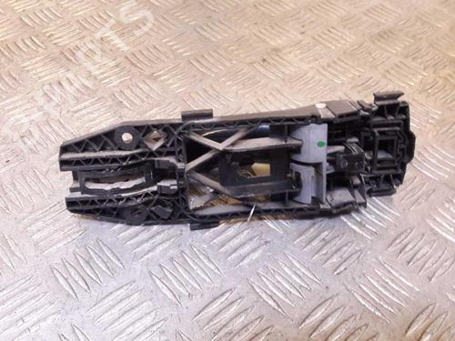 front-right-exterior-door-handle-vw-amarok-2ha-2hb-s1b-s6b-s7a-s7b-agd-2010-23726806 main image