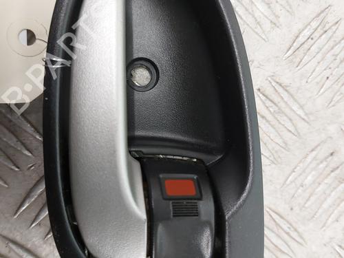 Høyre foran invendig håndtak TOYOTA YARIS (_P9_) 1.4 D-4D (NLP90_, NLP90R) (90 hp) 26219446