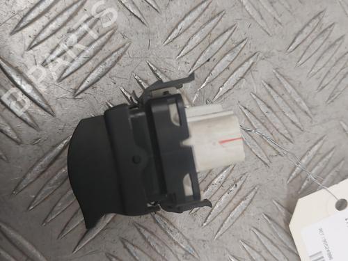 Used Left front window switch Left front window switch RENAULT LAGUNA II Grandtour (KG0/1_) 1.9 dCi (KG0G) (120 hp) 23747659 23747659